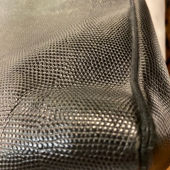 Salvatore Ferragamo black tote with matching wallet - Picture 12 of 13